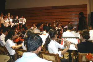 Concierto de medio año de la Orquesta Juvenil de Nicaragua, Coro de la Casa de los Tres Mundos y Coro de Sinfonietta